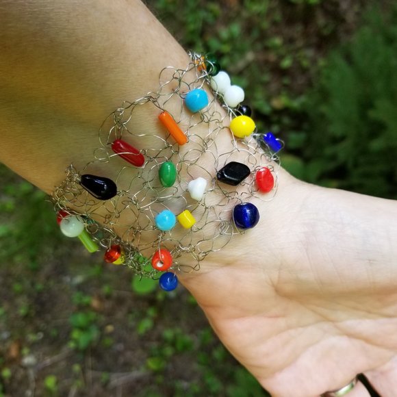 Hand knit beaded bracelet - Picture 4 of 7